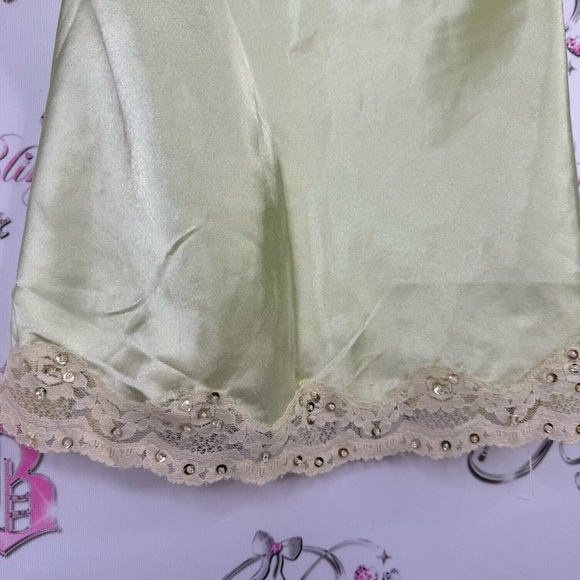 Seduction tank top silky satiny lime green pastel with beige gold sequin lace - Picture 5 of 7